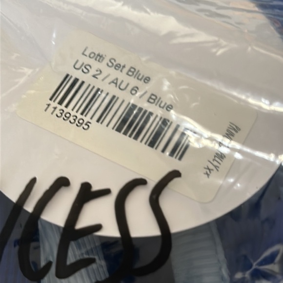 #19/20 Brand new princess, Polly Lotti set in blue - Picture 6 of 7